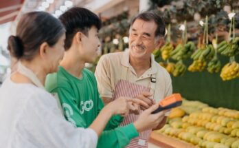 Maintaining Customer and Stakeholder Trust