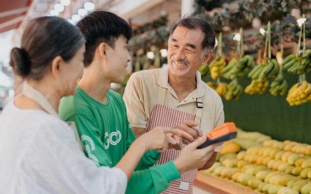 Maintaining Customer and Stakeholder Trust